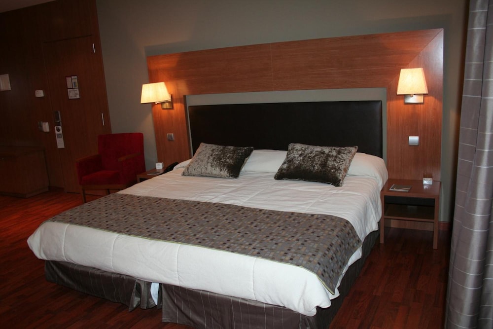 Alti Hotel 7/36