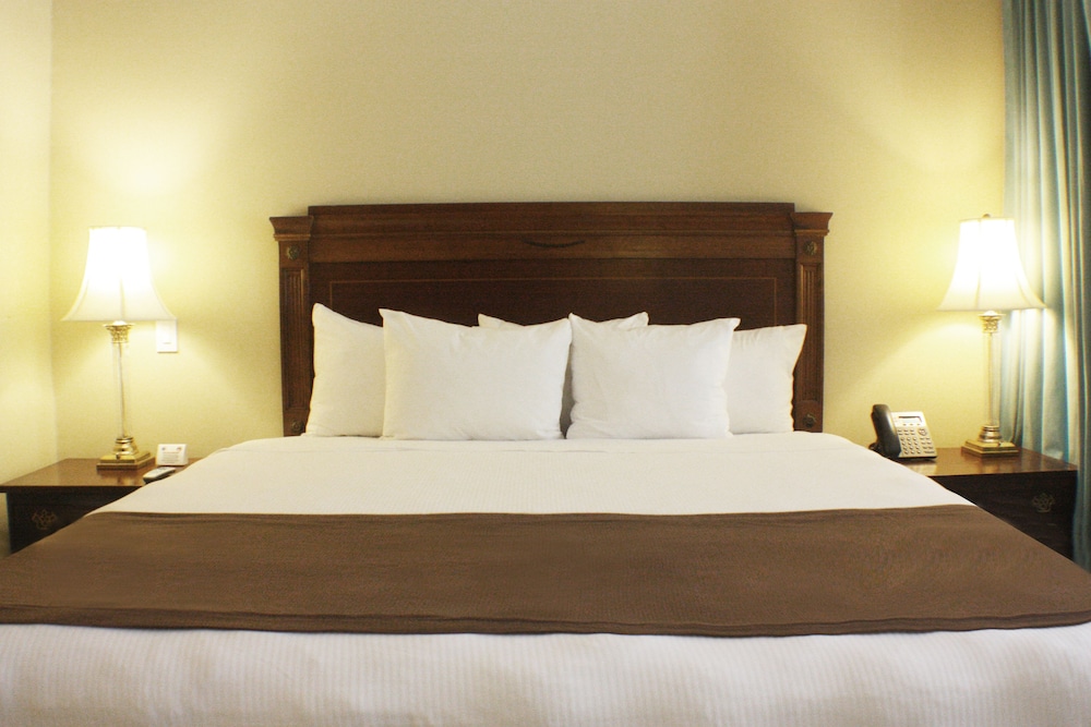 El Prado Hotel 12/62
