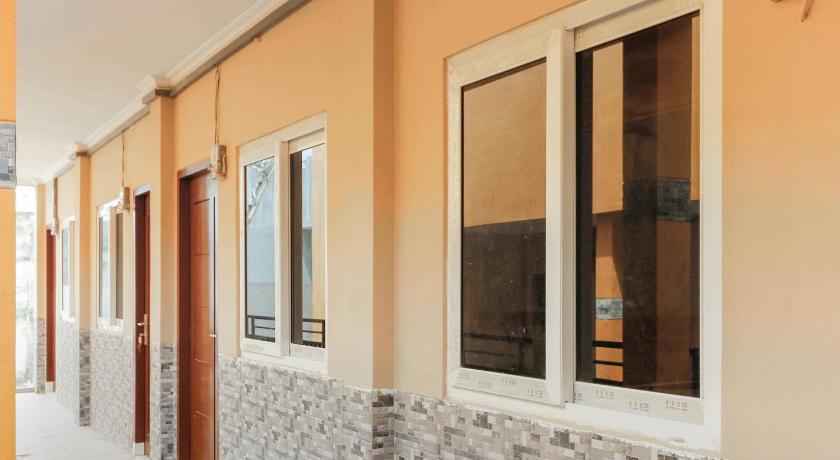 Reddoorz Plus Near Palembang Square Mall 25/33