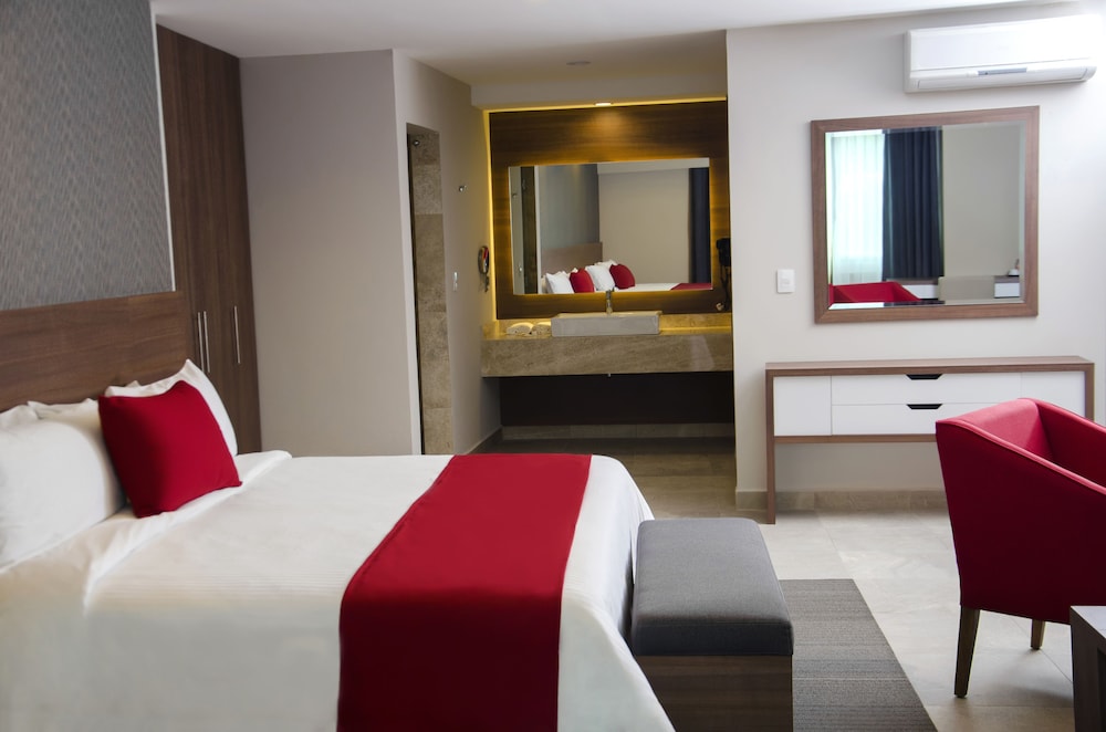 Hotel 5 de Mayo 13/43