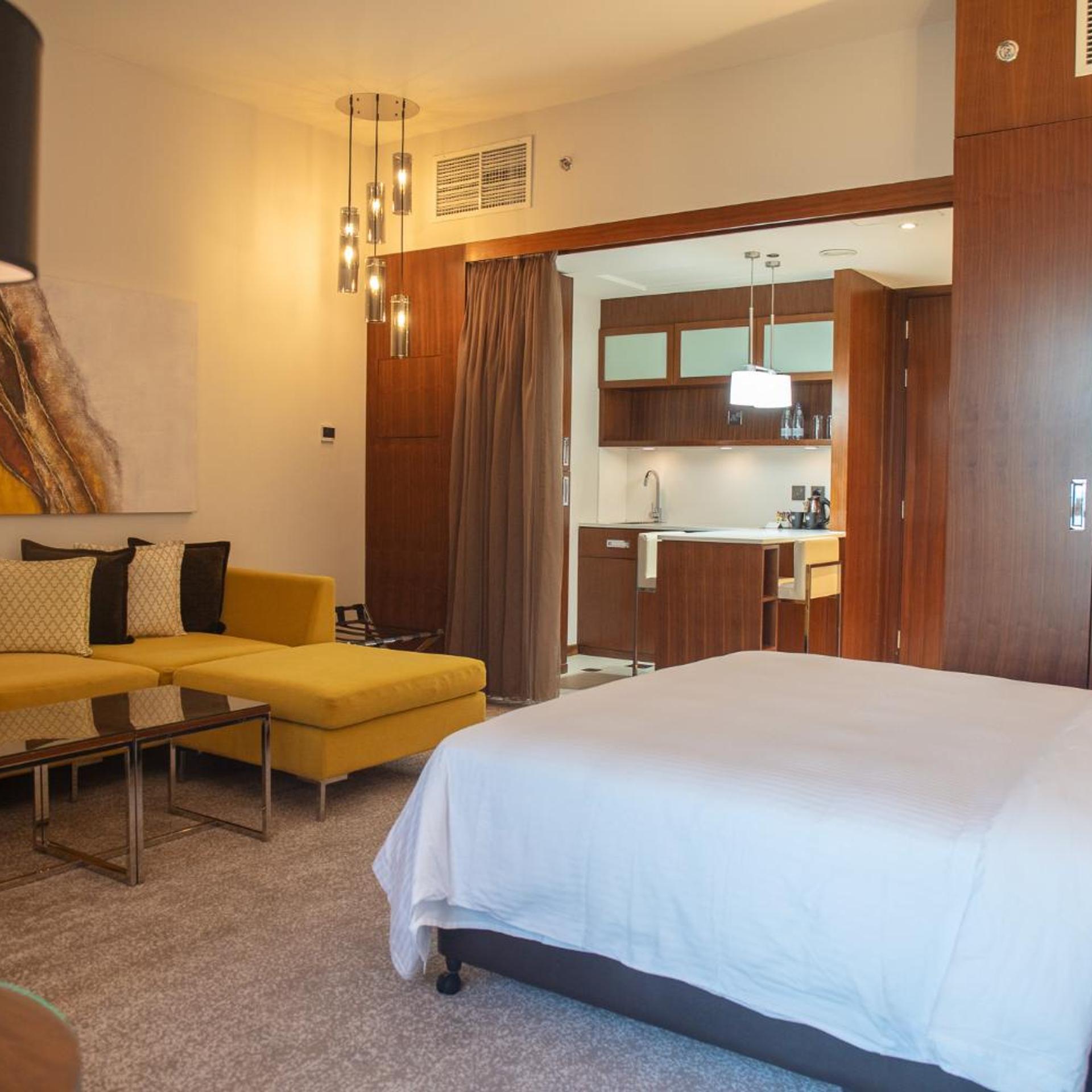 Centro, Studio, Sea View، سنترو كورنيش الخبر من روتانا(Centro Corniche Al Khobar By Rotana) 2/8