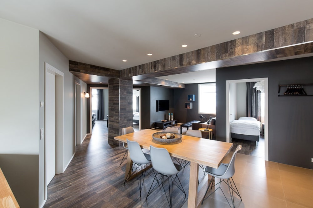 Acco Luxury Apartments 10/50