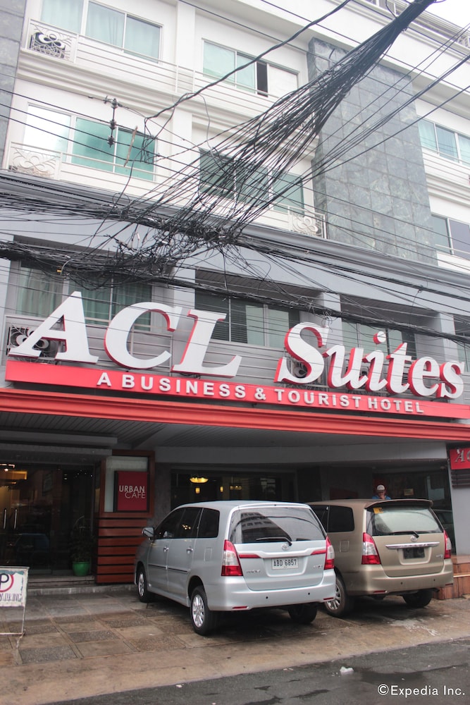 Acl Suites 41/41