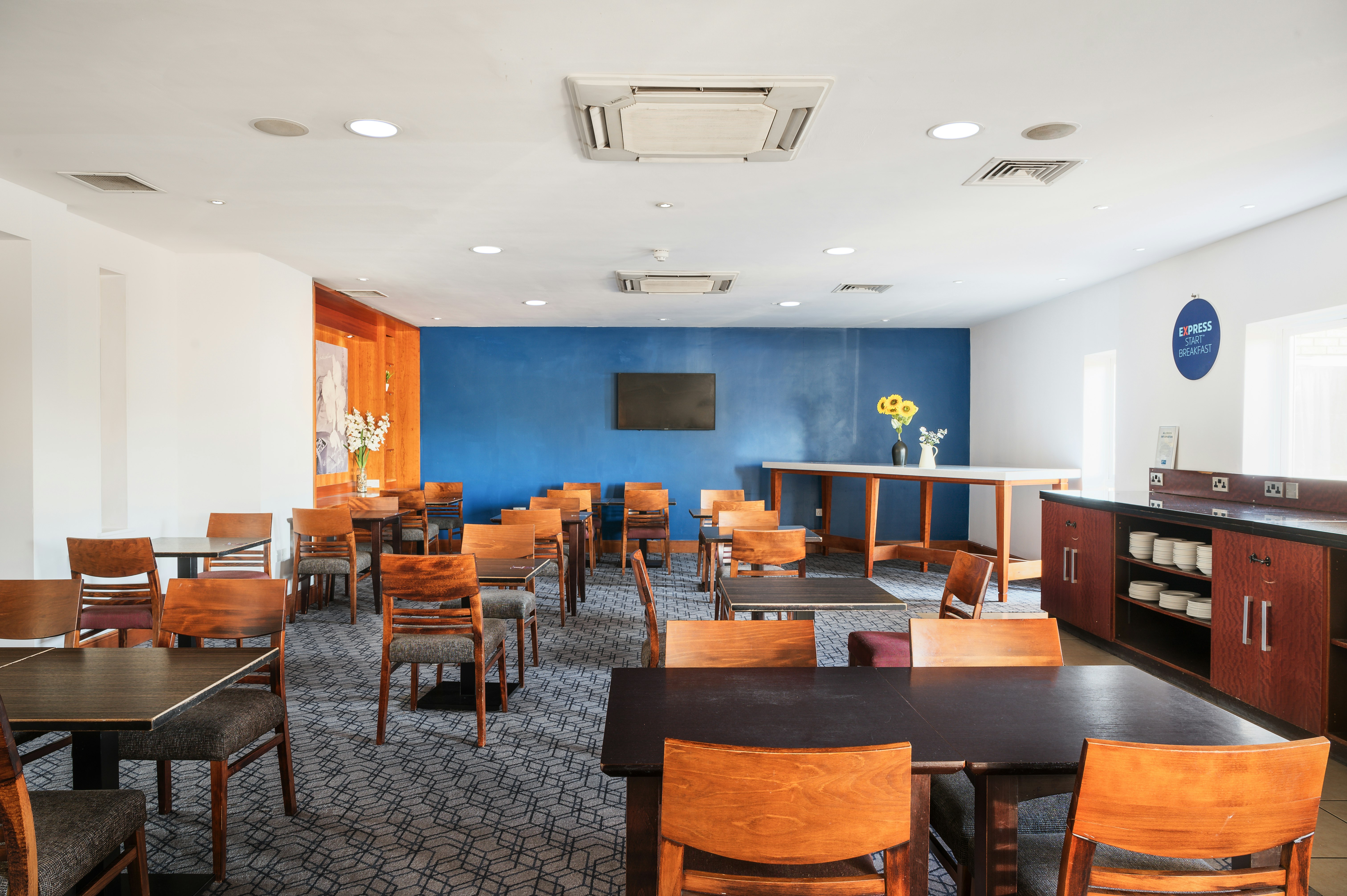 Holiday Inn Express Braintree 42/47