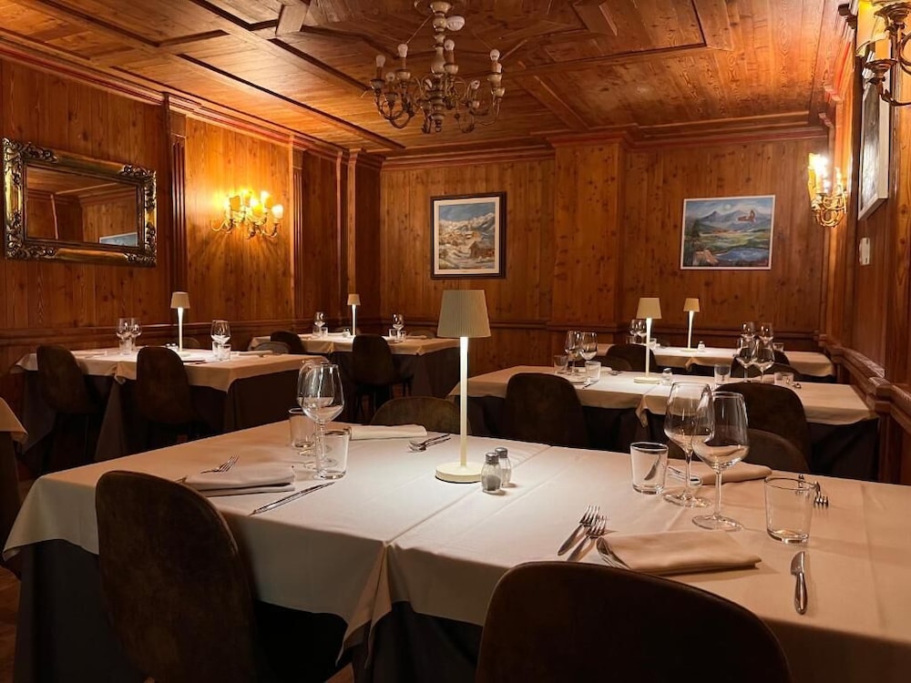 Hotel de Champoluc 38/50