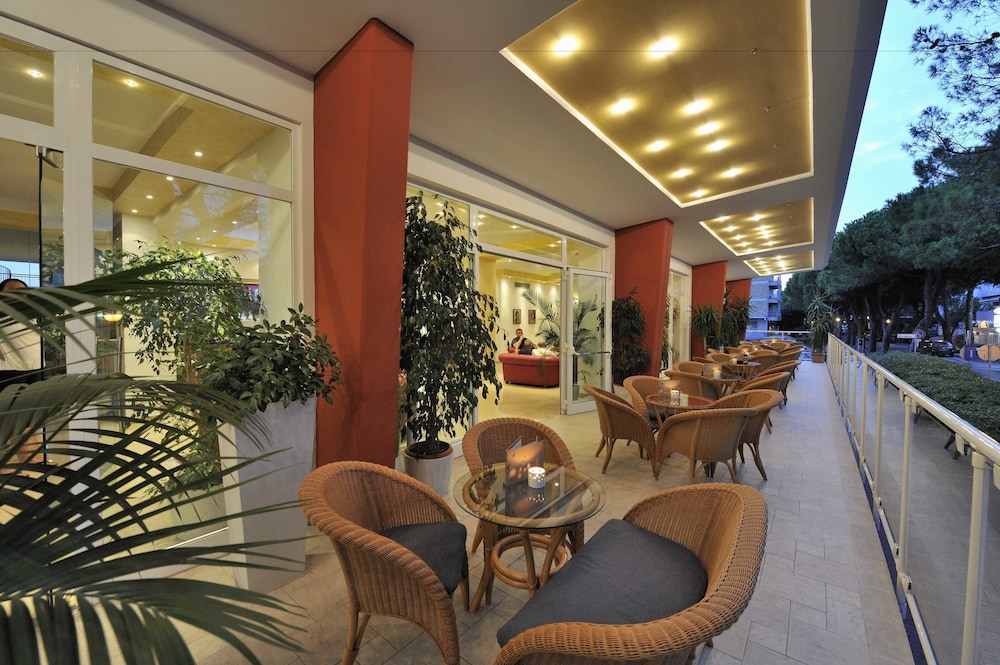 Bembo Hotel 34/36
