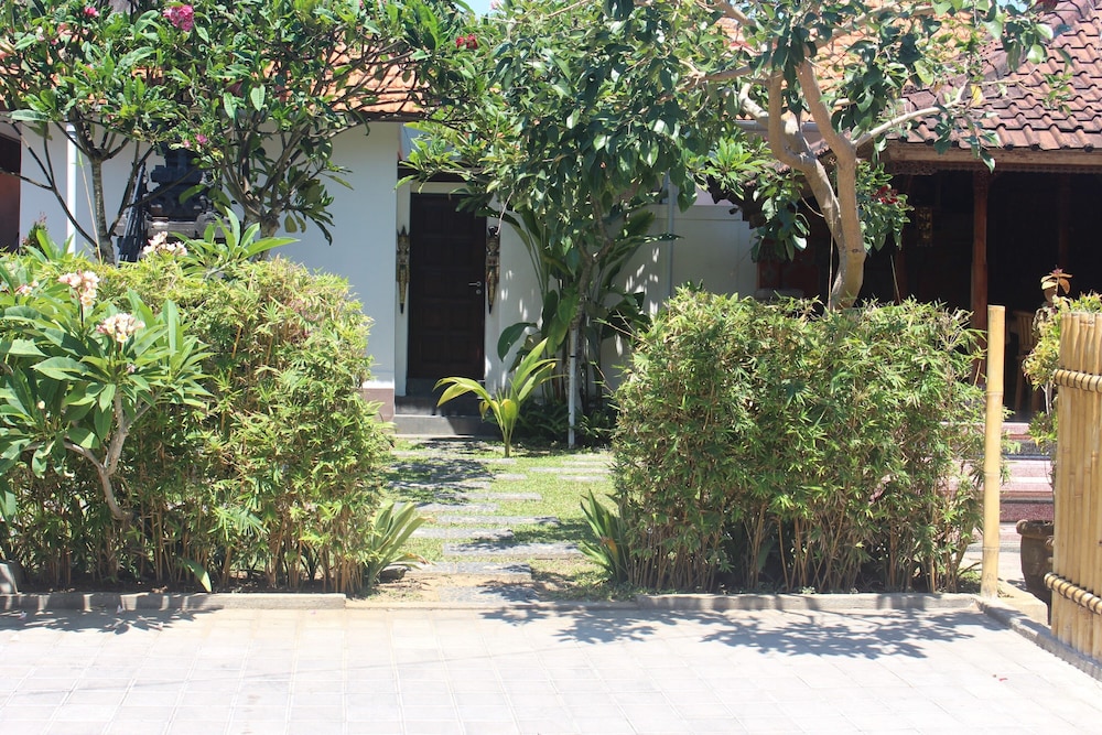 Jukung Villas Kuta by ZUZU 35/40