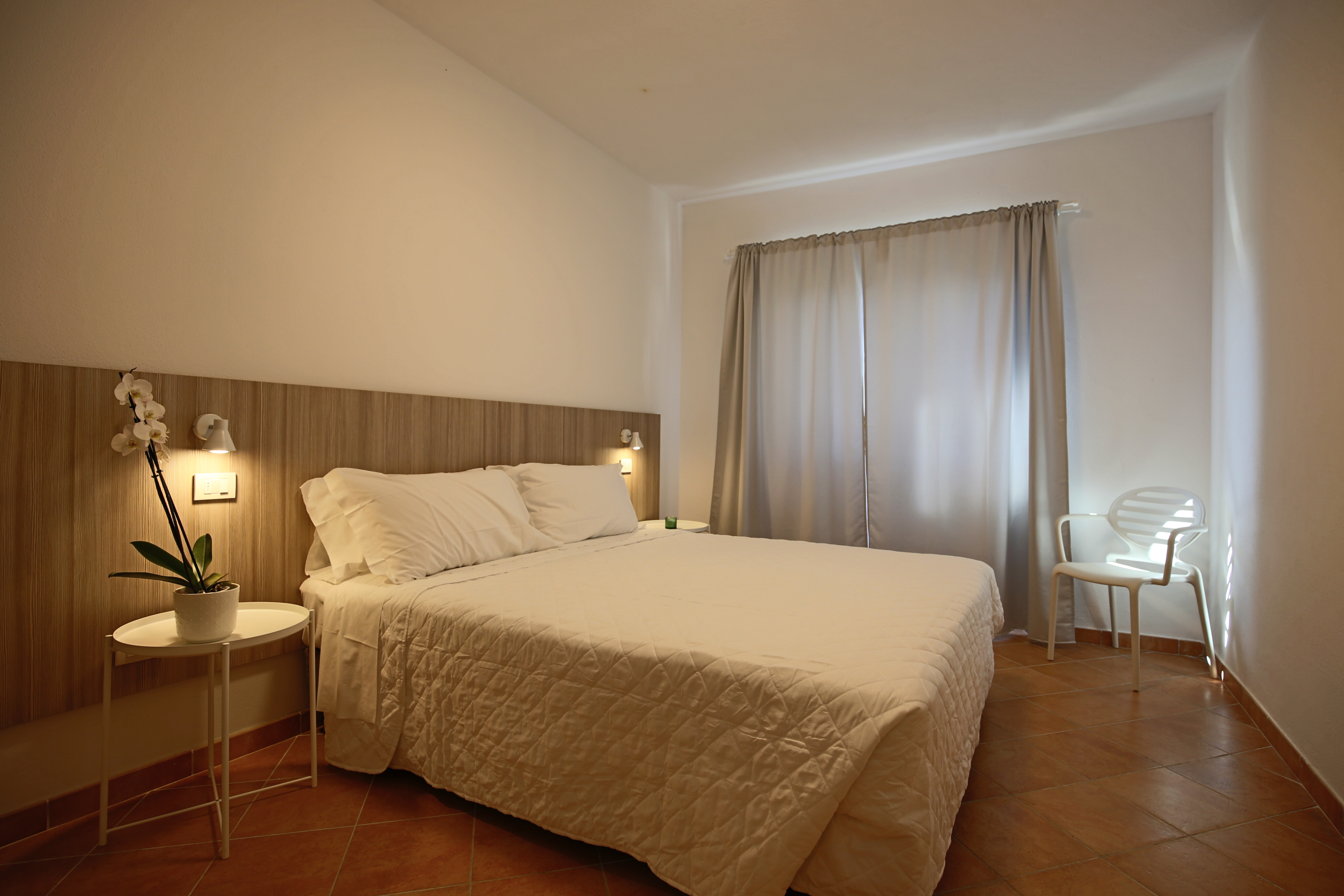 2 Rooms, Balcony