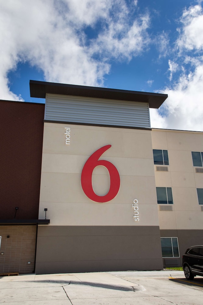 Studio6 North Platte, NE - East