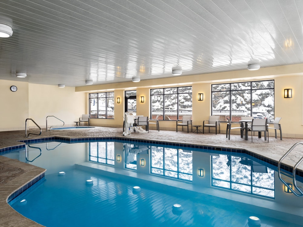 swimming pool spa