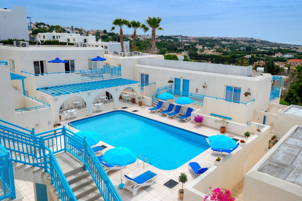 Sunny Hill Hotel Apartments 44/58