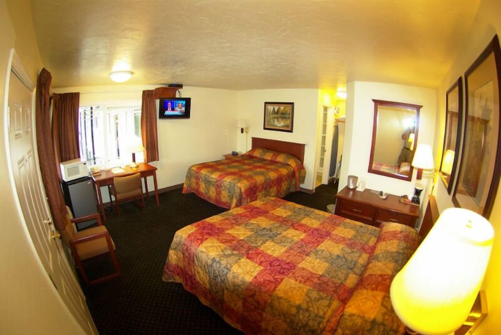 Gateway Inn 39/79