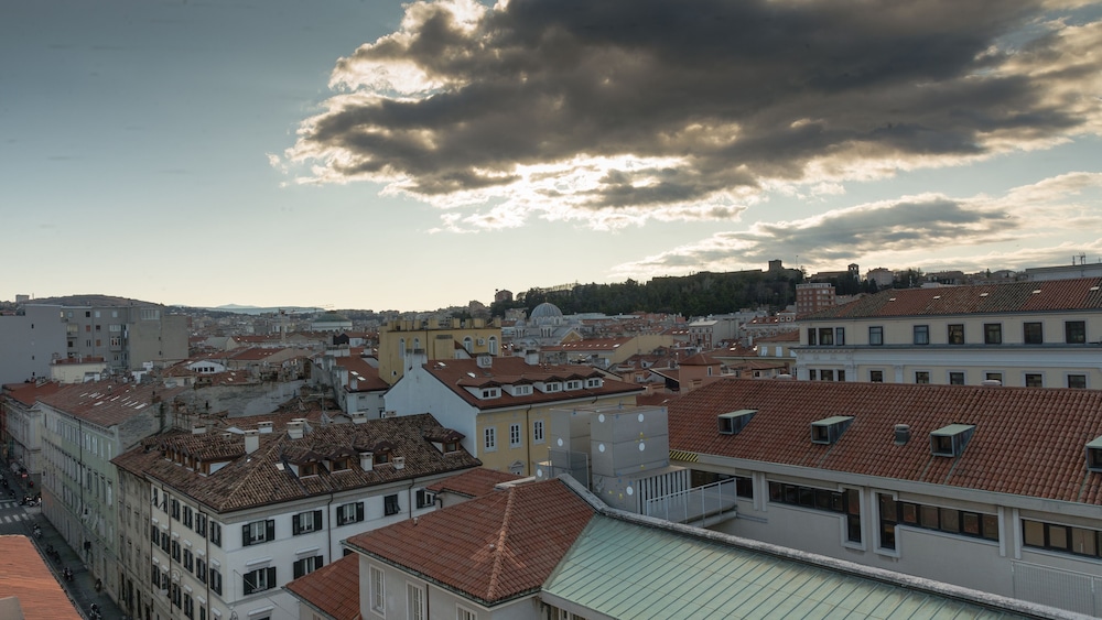 Hotello Trieste 5/37