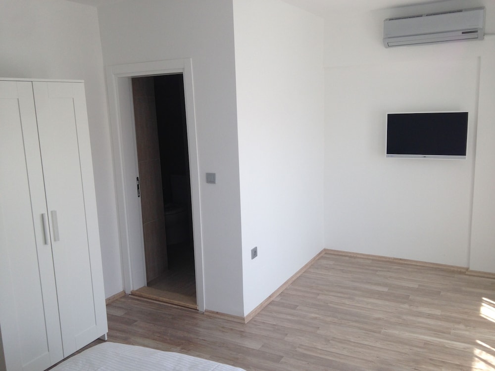 Alicante Hotel 36/48