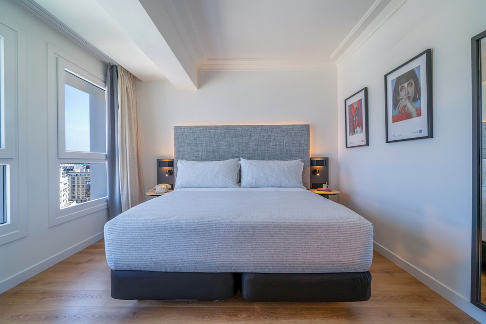 Hotel San Sebastian Orly, Affiliated by Melia 18/67