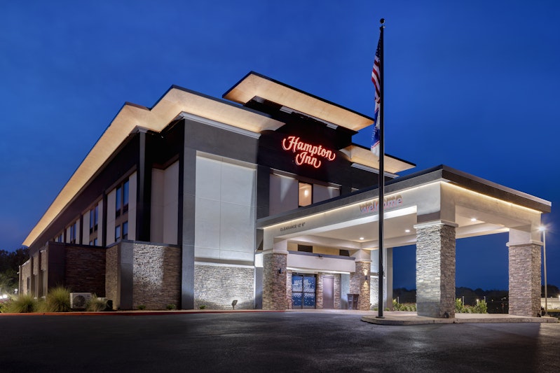 Hampton Inn Natchitoches 8/50