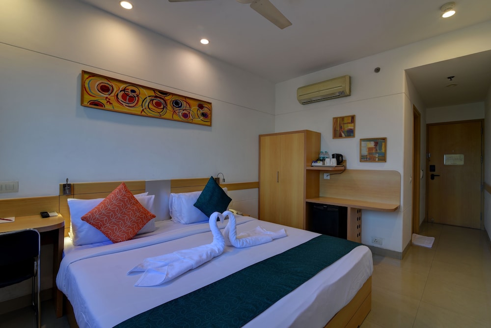 Mango Grove Hotel Chandigarh 20/62
