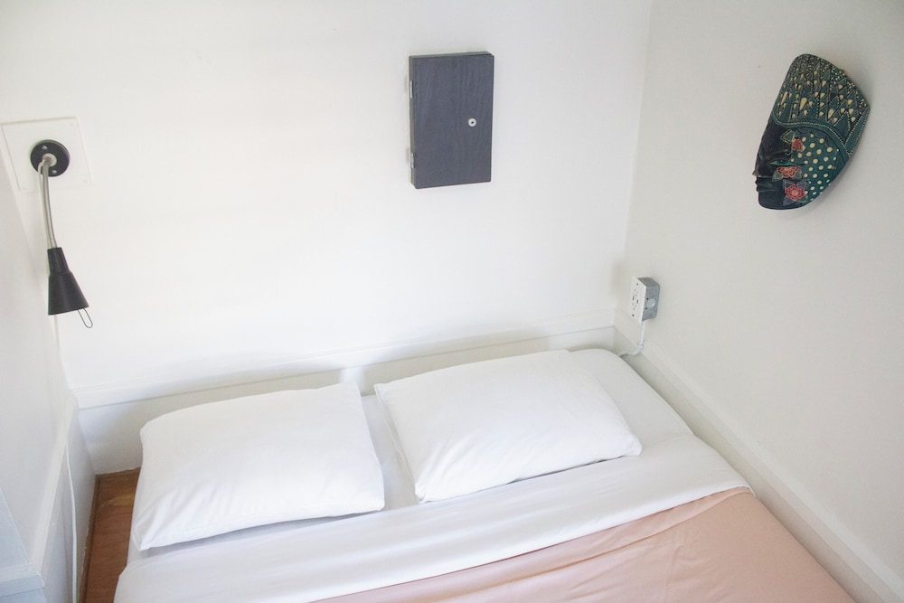 Ocean Island Inn Backpackers Suites Hostel 25/79