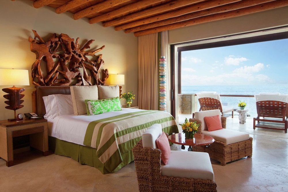 Premium, Suite, King Bed, Beach Front, Plunge Pool
