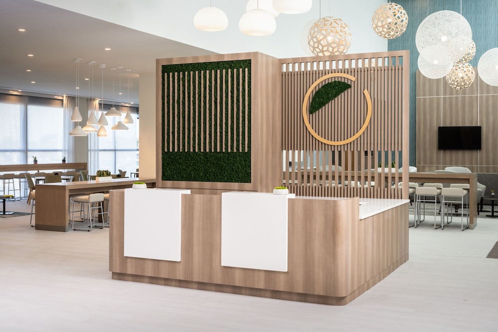 Element Melbourne Oceanfront 5/57