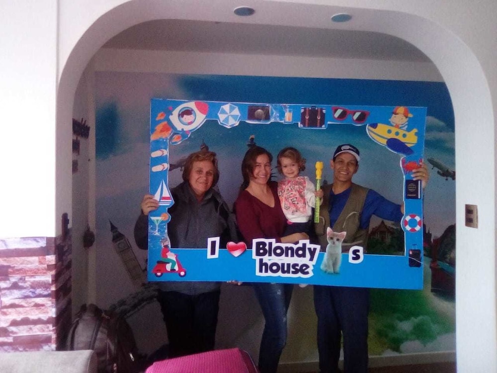 Blondys House 5/50