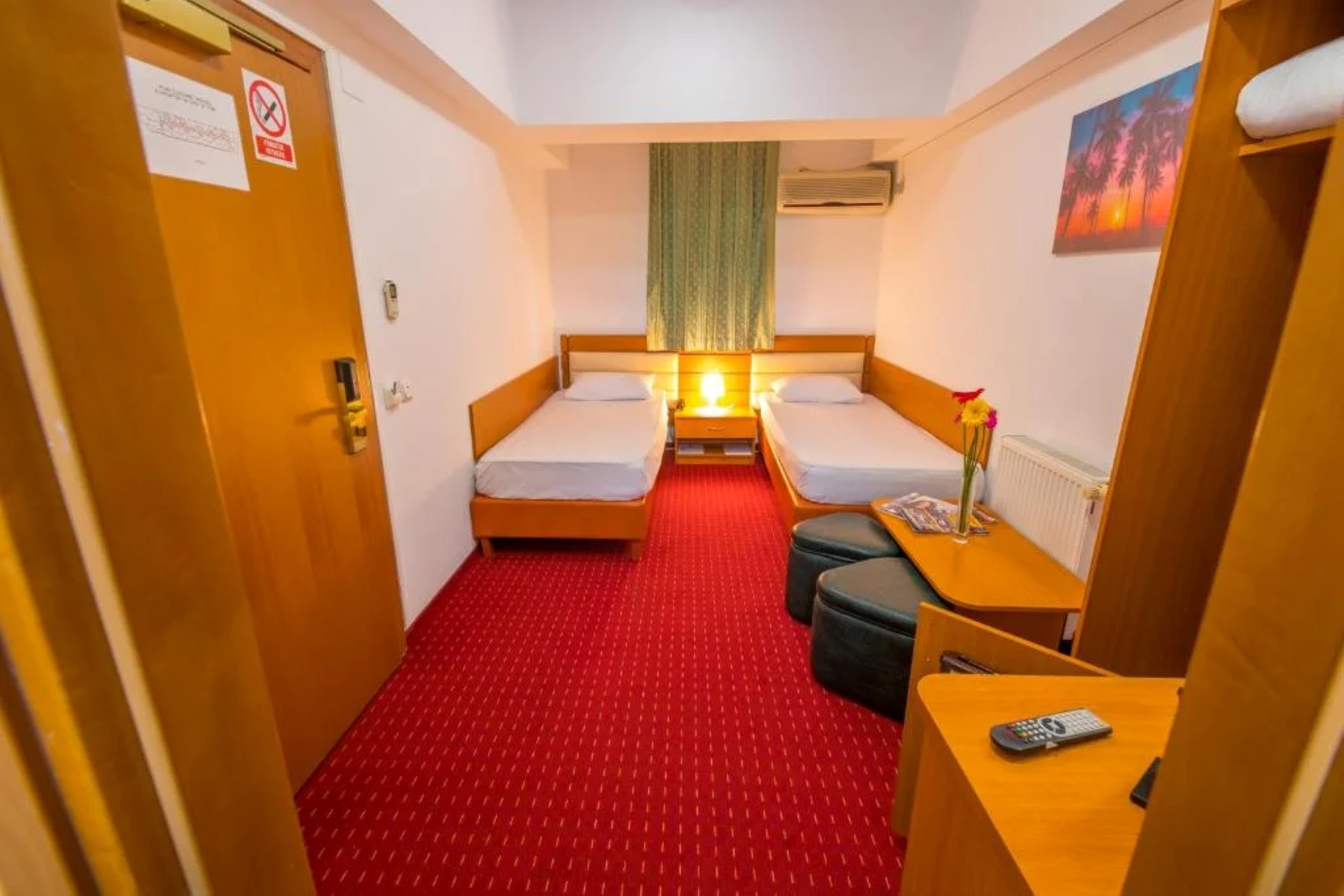 Hotel Sir Orhideea 24/47