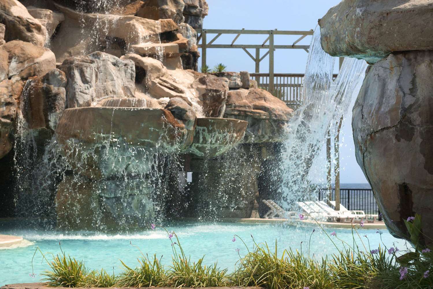 Days Inn By Wyndham Panama City Beach/Ocean Front 34/53