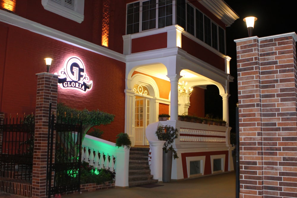 Hotel Boutique Restorant Gloria 7/50