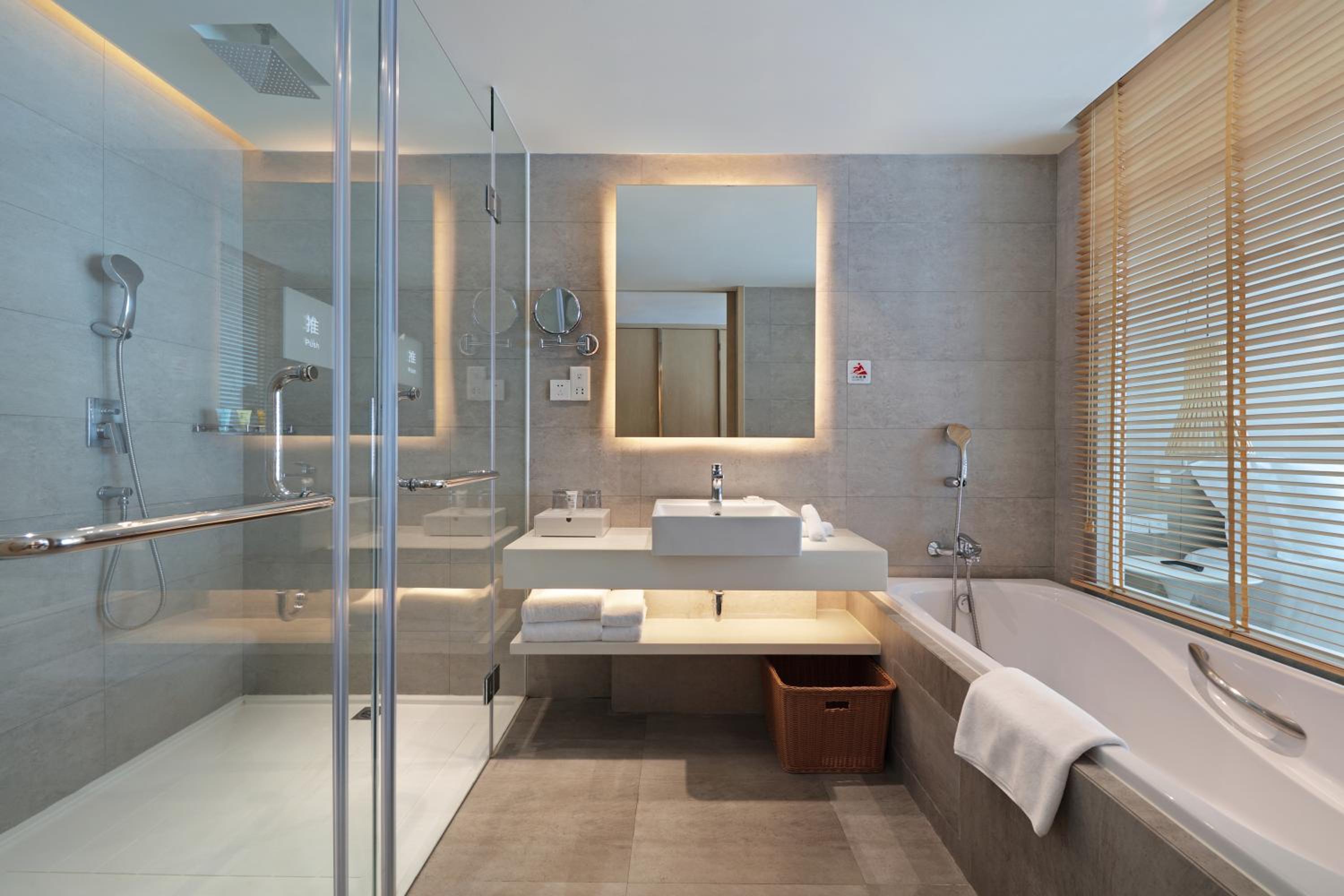 Garden Lane Meilan Airport Hotel Formerly Haikou Meilan Airport Hotel 67/67