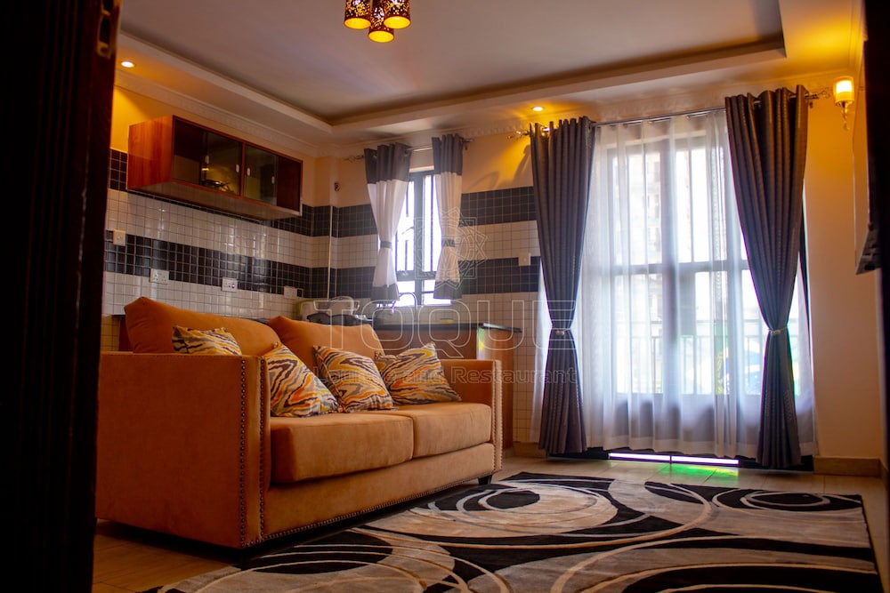 Toque Hotel & Lounge 14/50