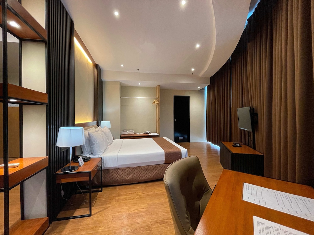 جناح استوديو بزنس بسرير كوين، Golden Peak Hotel and Suites powered by Cocotel 5/10