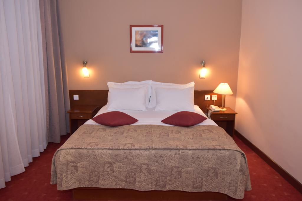 Standard, Double Bed