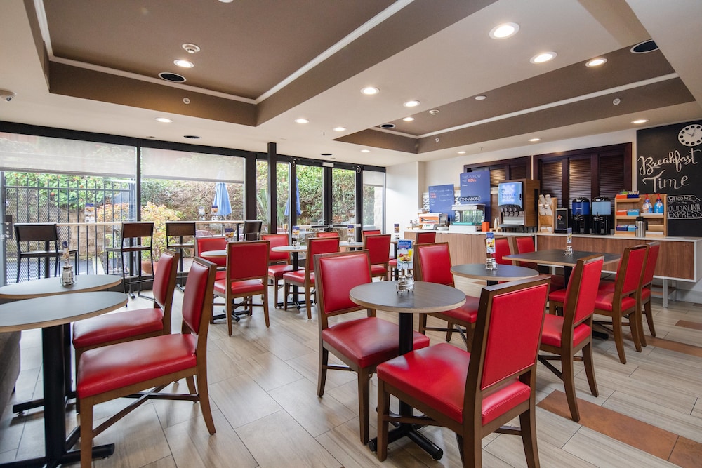 Holiday Inn Express Castro Valley 51/71