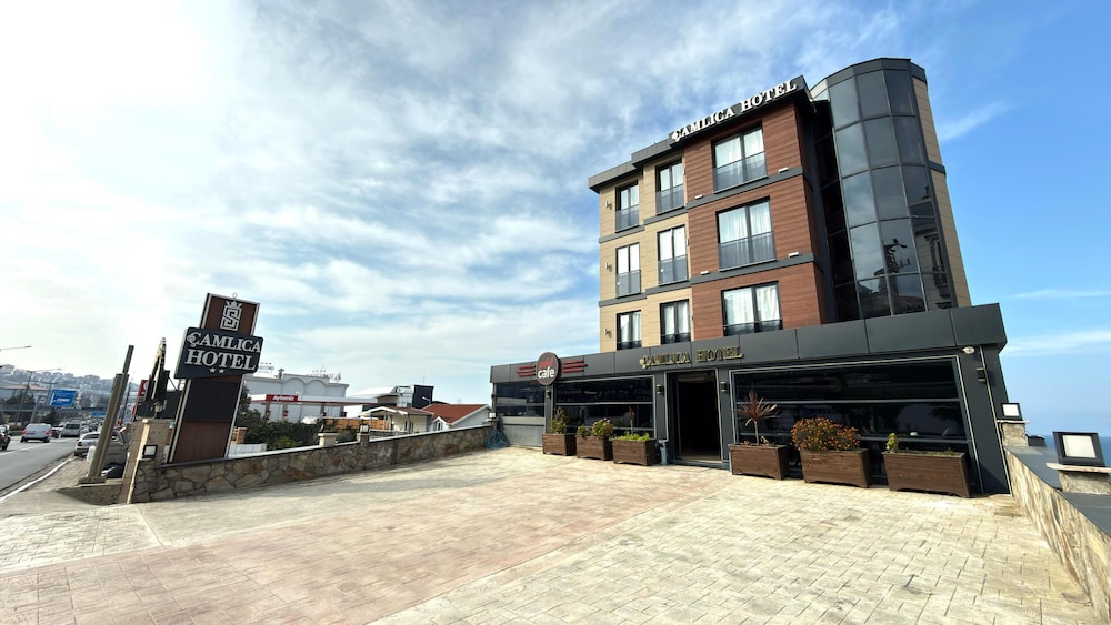 Camlica Hotel 34/42