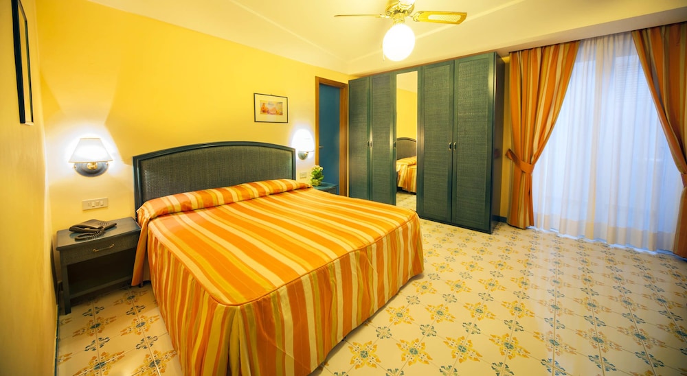 Ambasciatori Hotel 6/47