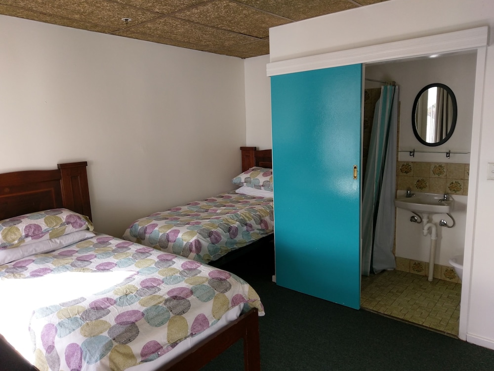 Adelaide Travellers Inn 13/38