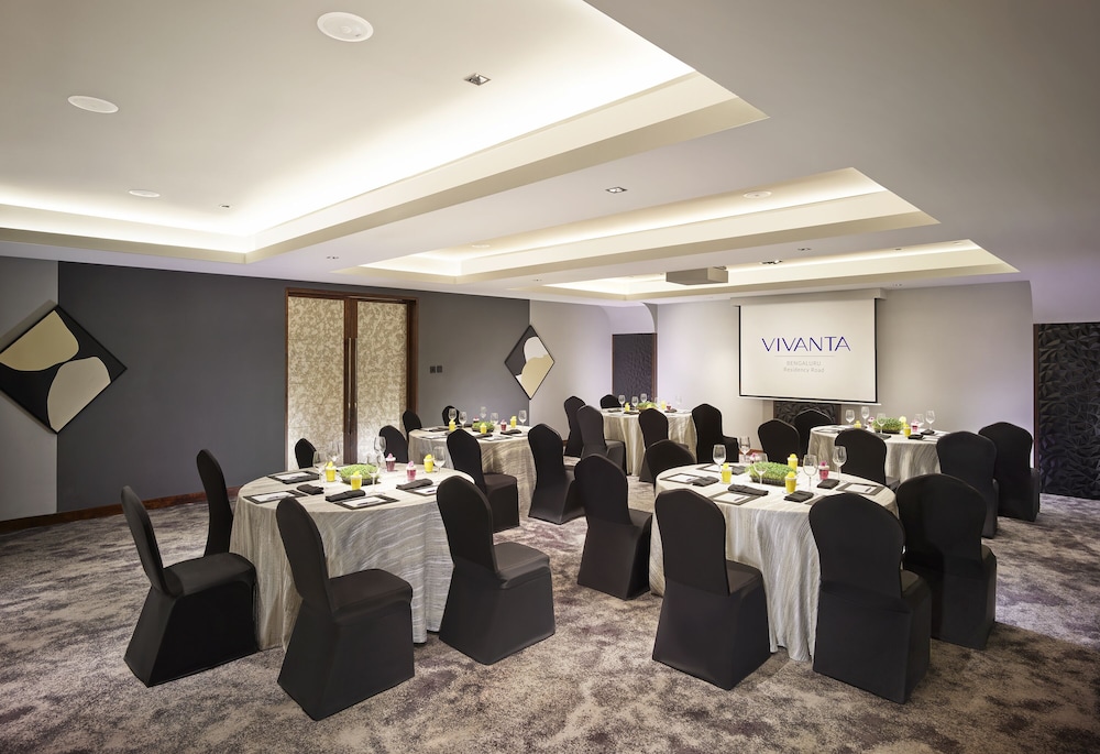 Vivanta Bengaluru Residency Road 64/77