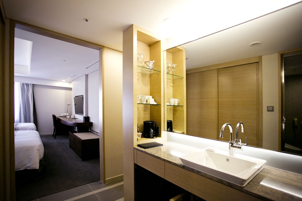 Seoul Garden Hotel 24/40