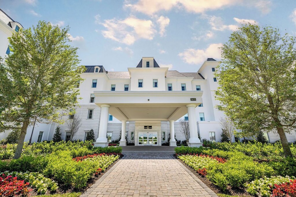 The Riding Academy Hotel 12/15
