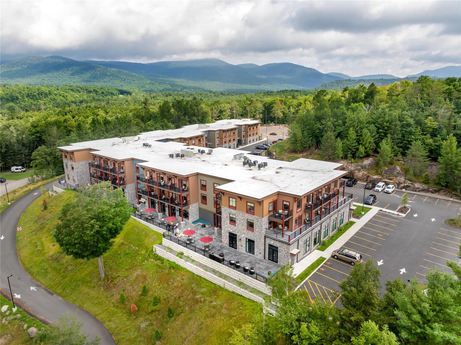 Cambria Hotel Lake Placid - Lakeside Resort 4/26