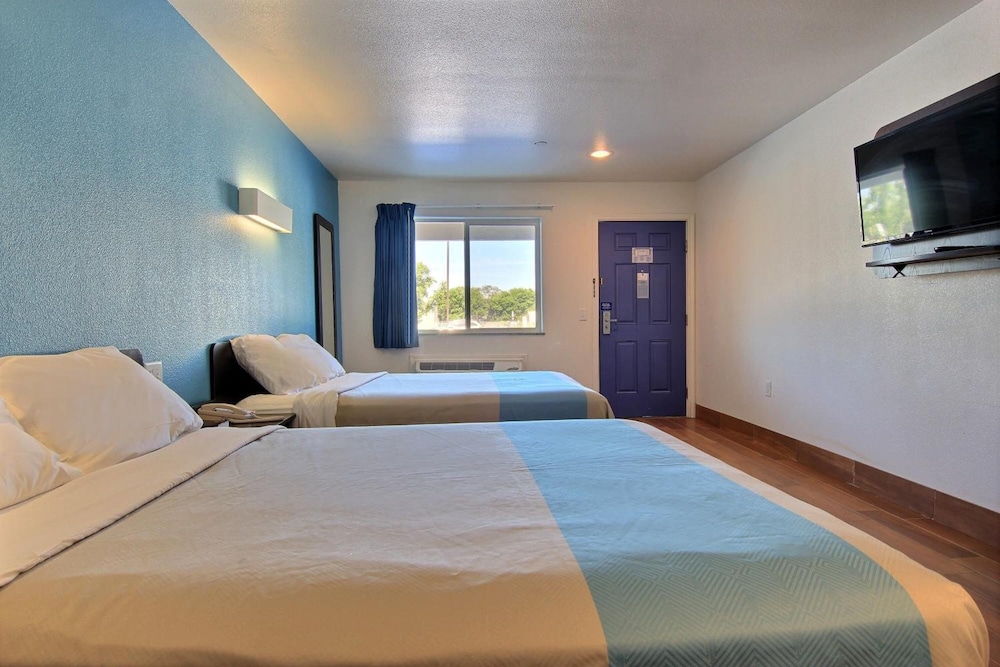 Motel6 Rockport, TX 17/58