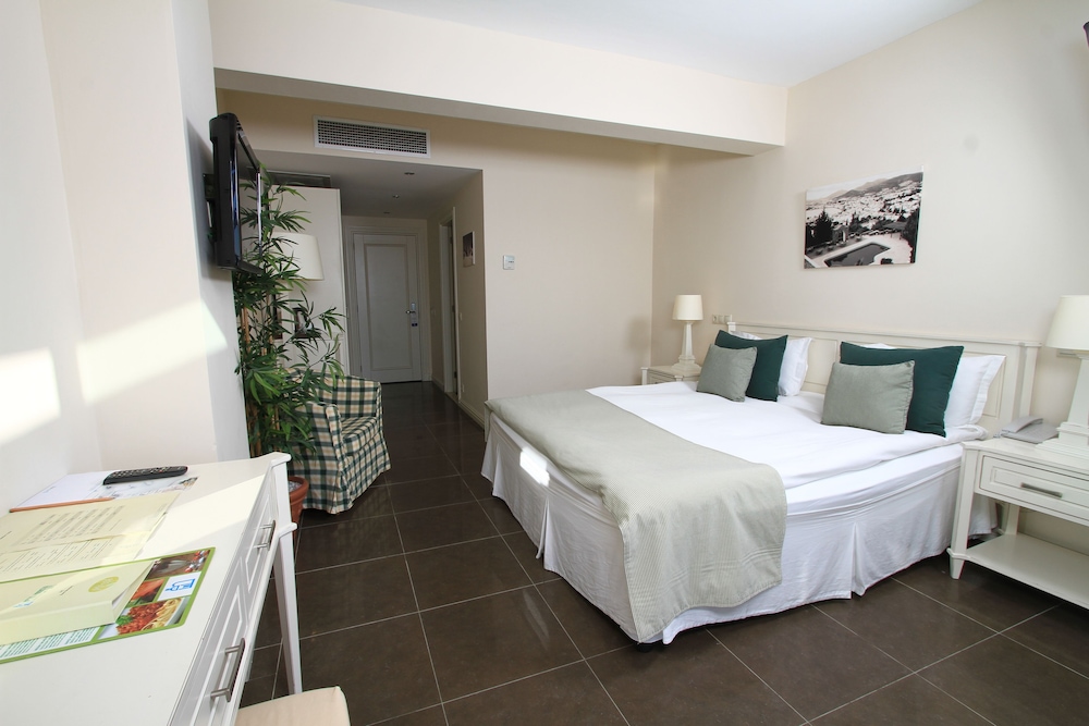 Magna Manastir Hotel 28/79