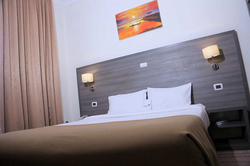 Venetian Hotel 23/50