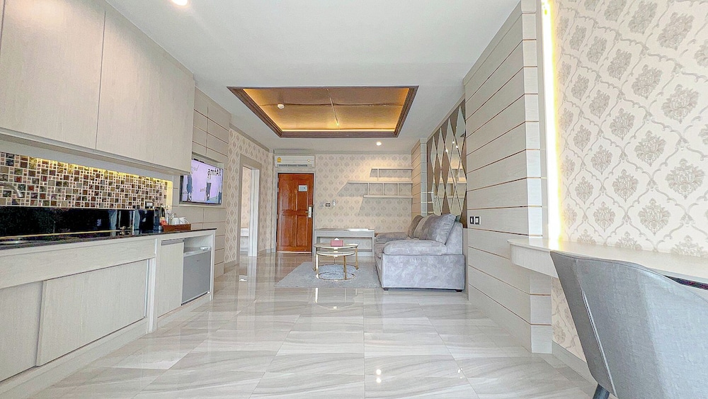 Quality Beach Resorts and Spa Patong 7/42