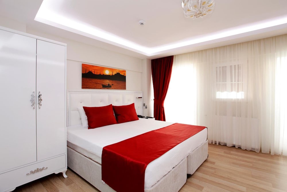 Taksim Istiklal Suites 3/20