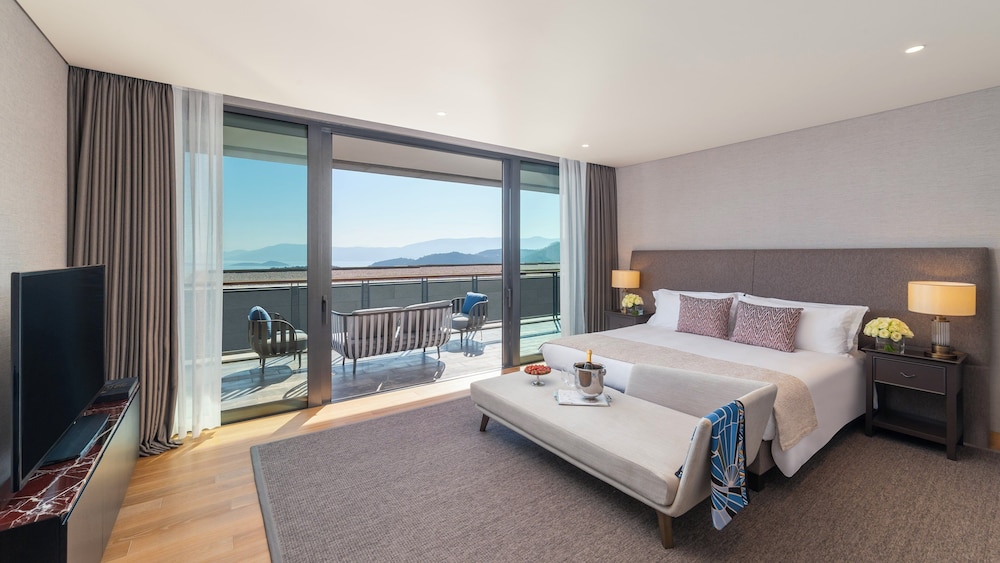 4 Bedrooms, Residential, Apartment, Twin Beds, 2 King Beds, Sea View