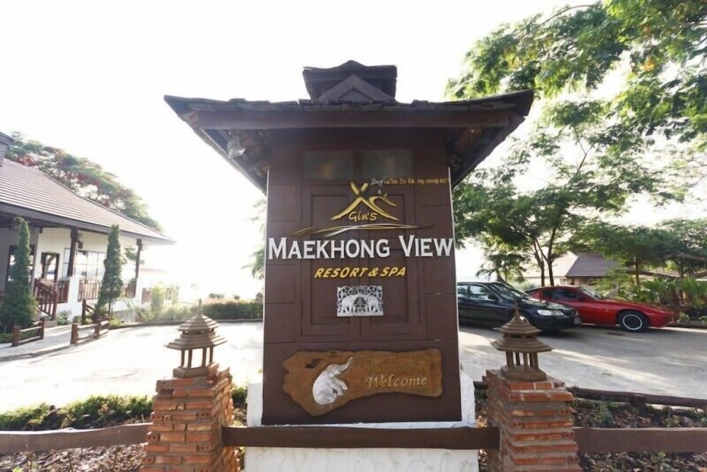 Gin's Maekhong View Resort & Spa 3/37