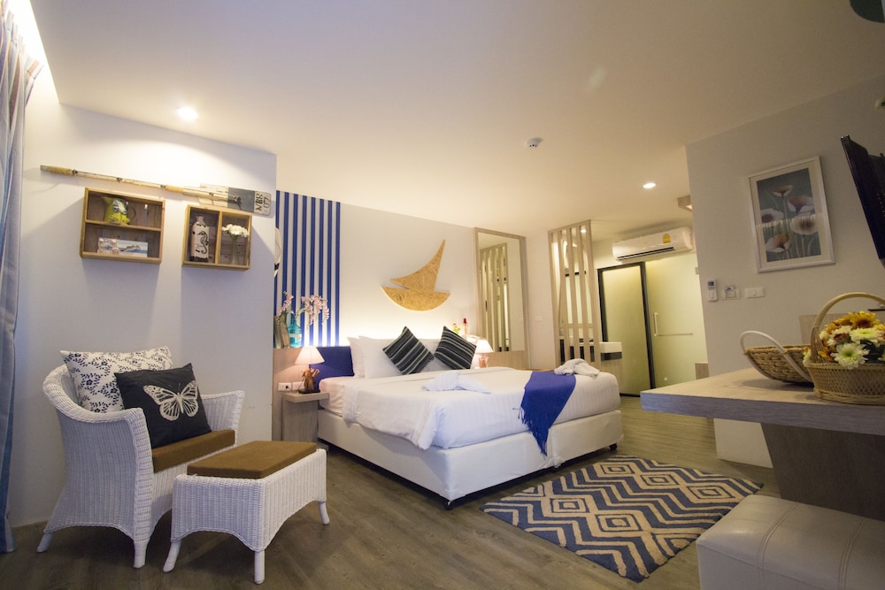 The Blue Pearl Kata Hotel 18/66