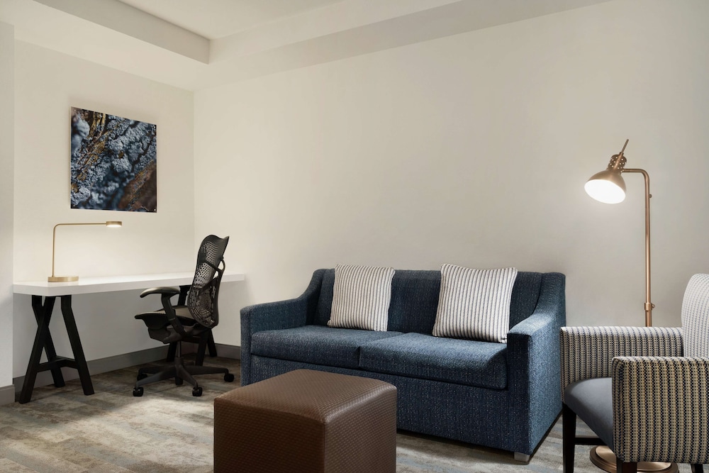 Hilton Garden Inn Charlotte Ayrsley 30/44