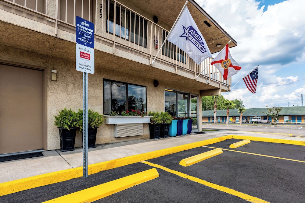Americas Best Value Inn Lake City 38/45